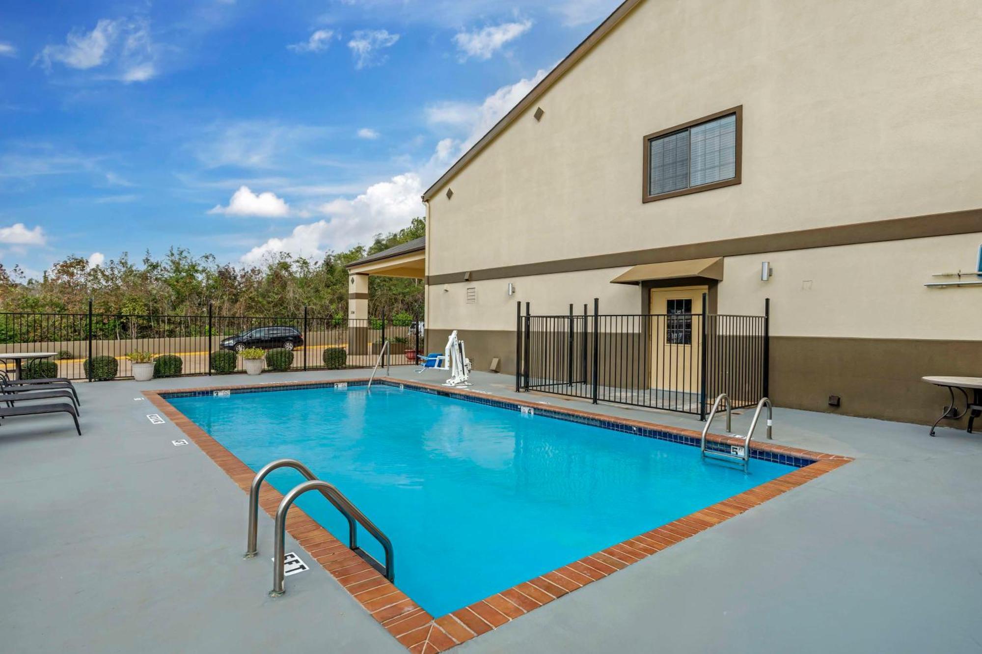 Best Western Pineywoods Inn Atlanta Eksteriør billede